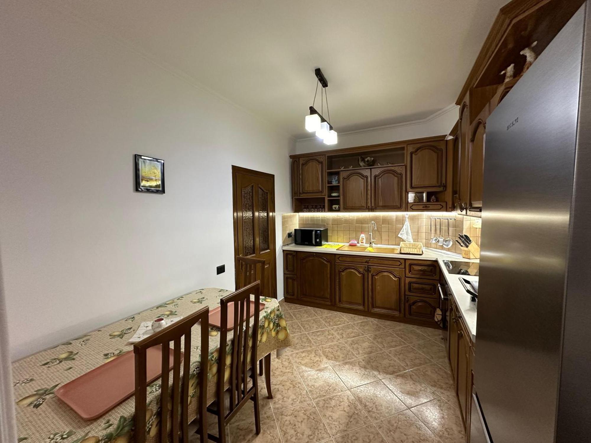 Central Haven Tiranë Luaran gambar