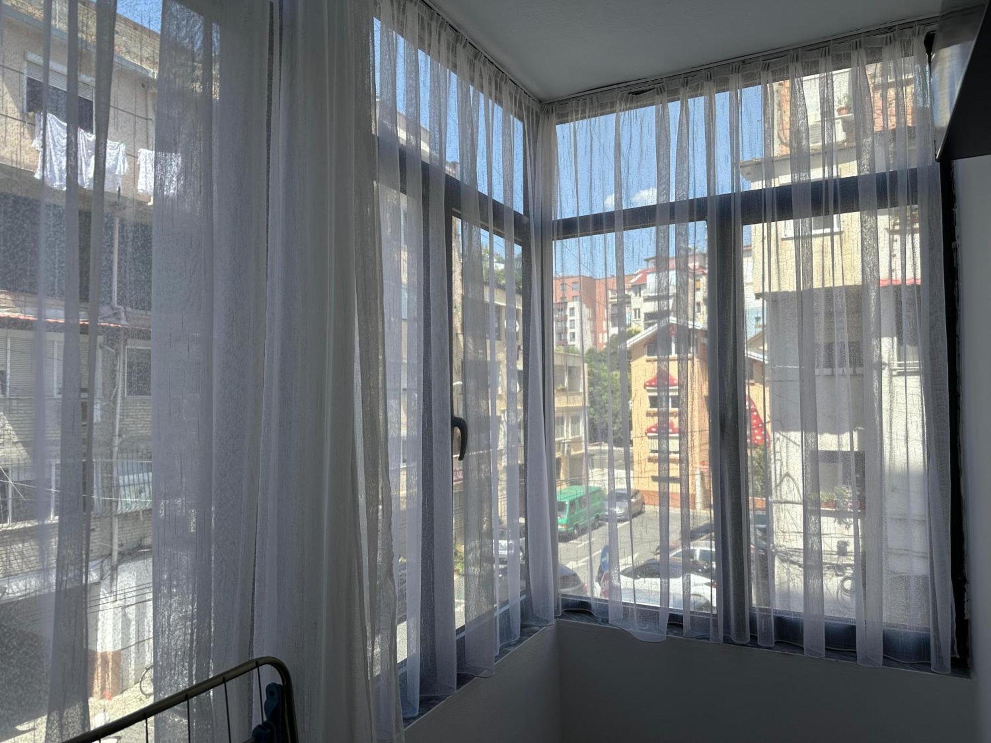 Central Haven Tiranë Luaran gambar